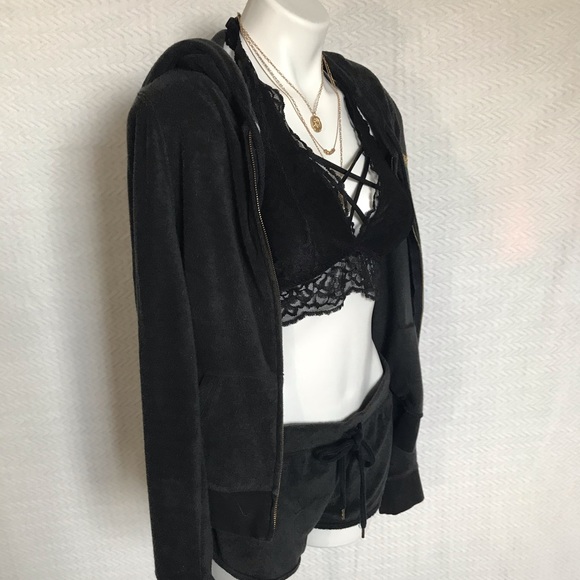 PINK Victoria Secret Sweat Shirt and Shorts - Picture 12 of 16